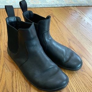 Vivobarefoot Fulham Leather Chelsea Boot